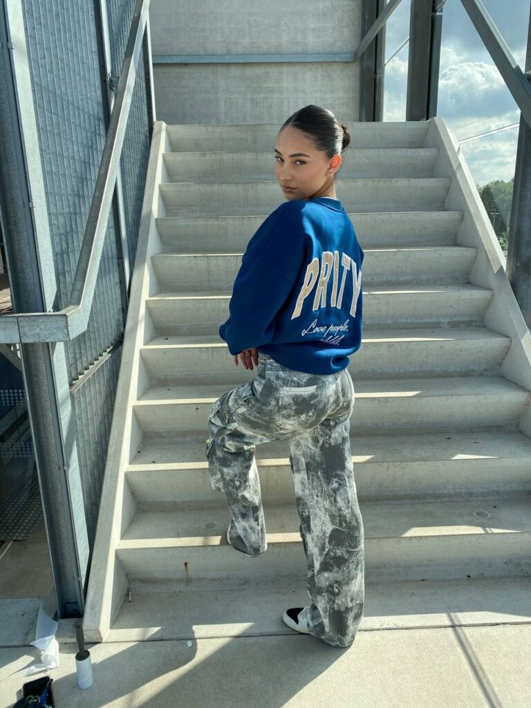 PRIORITIZE ME SWEATER – PREMIUM QUALITY – BLUE