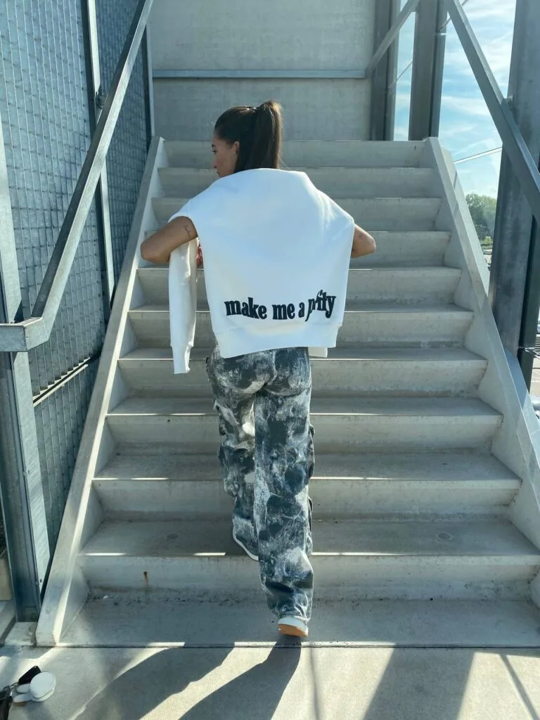 MAKE ME A PRIORITY – OFF WHITE – PREMIUM QUALITY – PUFF PRINT