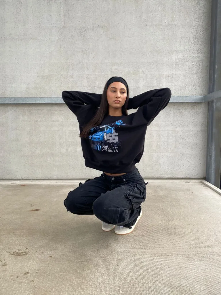 TURBO MOTORS SWEATER – BLACK WITH BLUE PRINT – 420 GSM – MOTORSPORT AW23