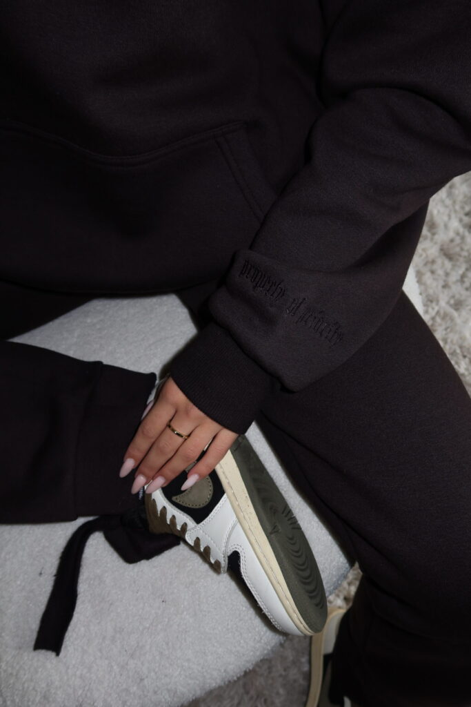 TRACKSUIT – DISTRESSED PATCHES – BLACK
