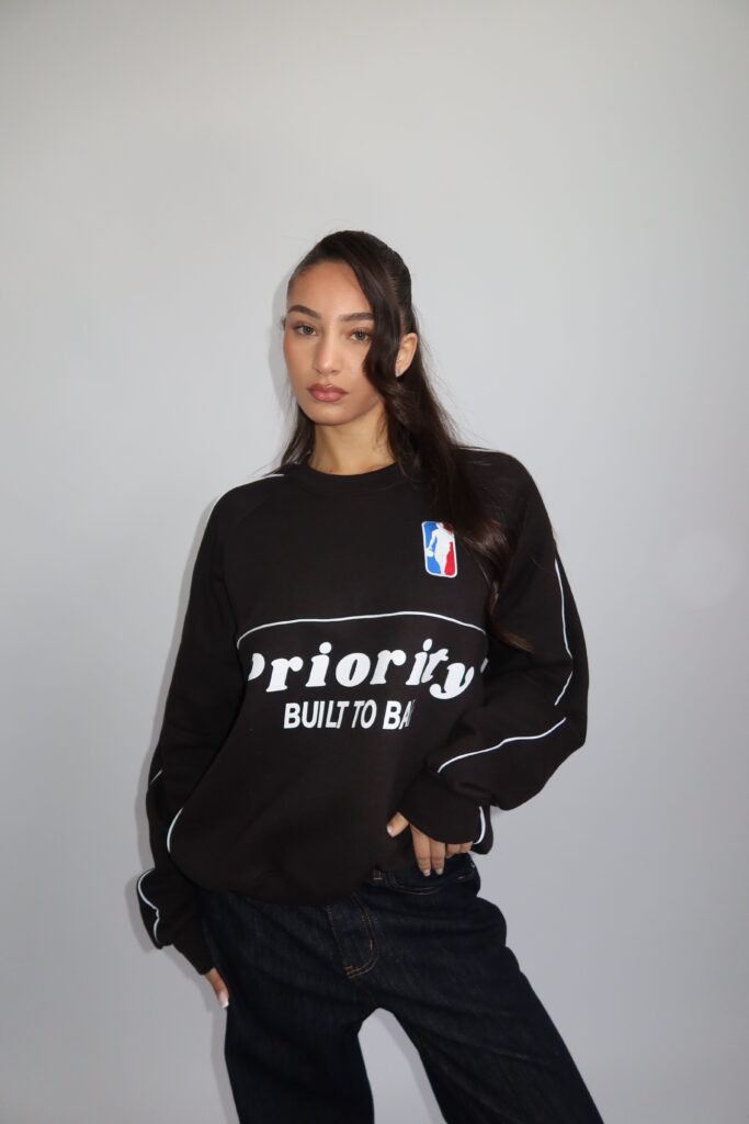 BUILT TO BALL SWEATER – ZWART