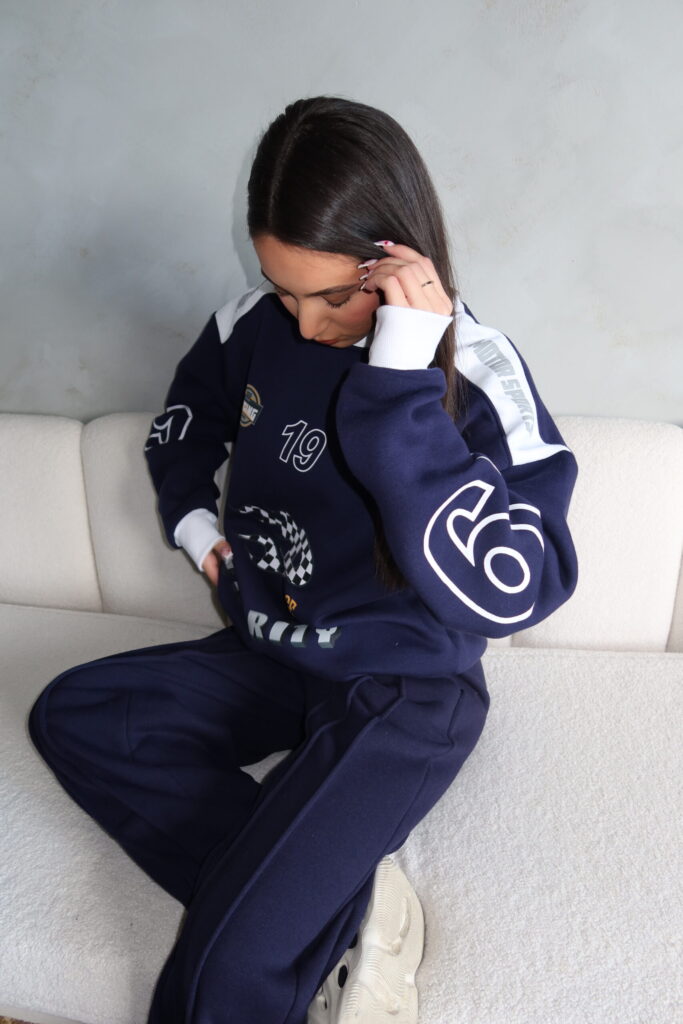 SS24 LONGSLEEVE SWEATER – NAVY