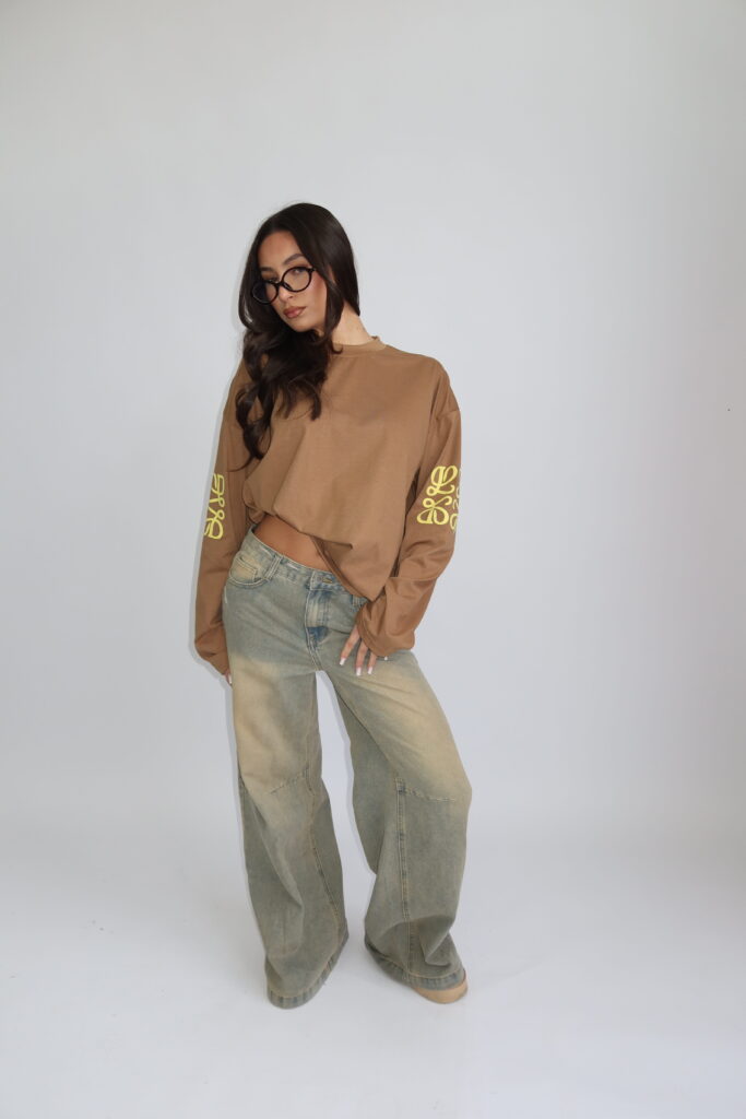 LONGSLEEVE “THÉ MONOGRAM” – MOCCA