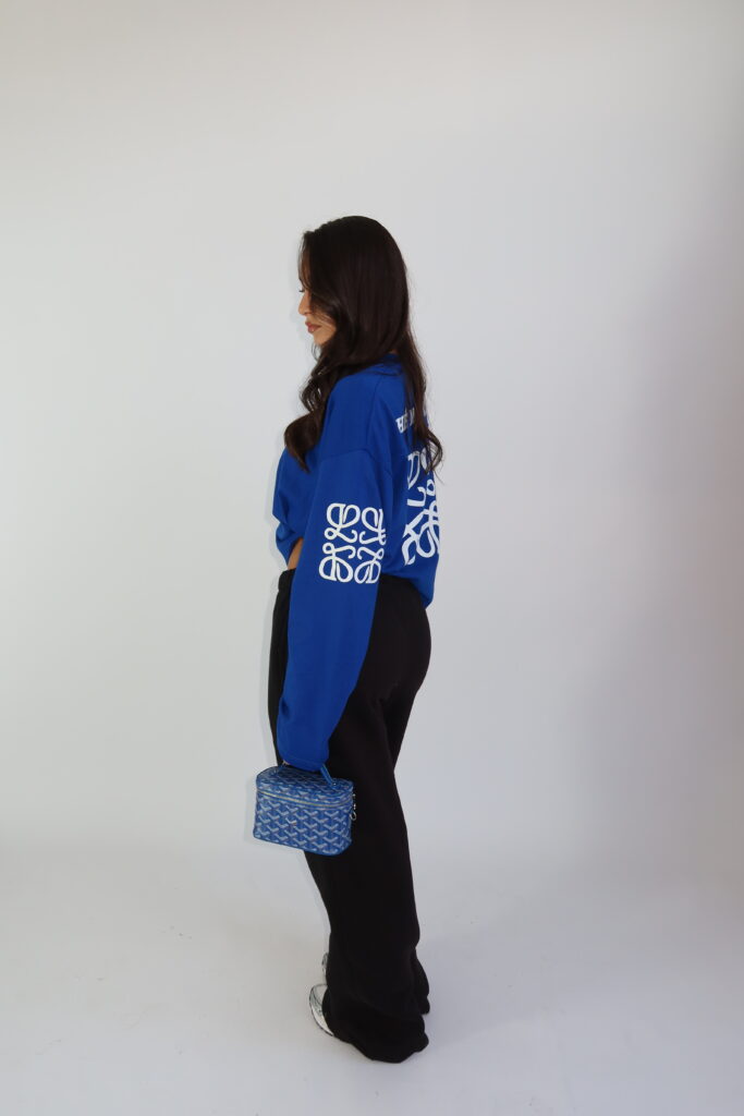 LONGSLEEVE “THÉ MONOGRAM” – COBALT BLAUW