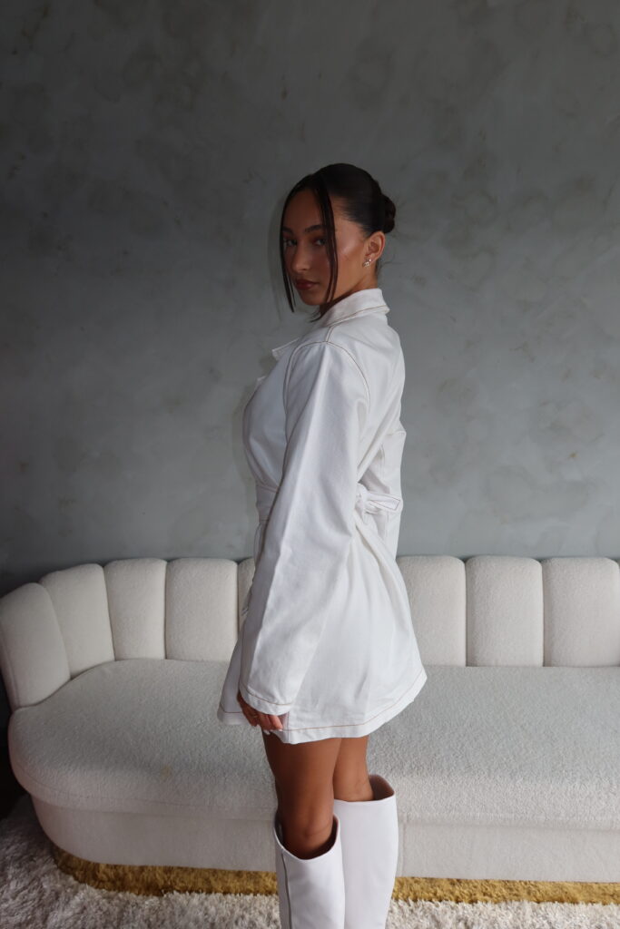 DENIM  – 1ST EDITION DENIM BELTDRESSES – BLANC DE BLANC
