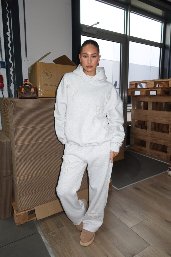 CROSS PATCHES TRACKSUIT AW24 – MELANGE GREY