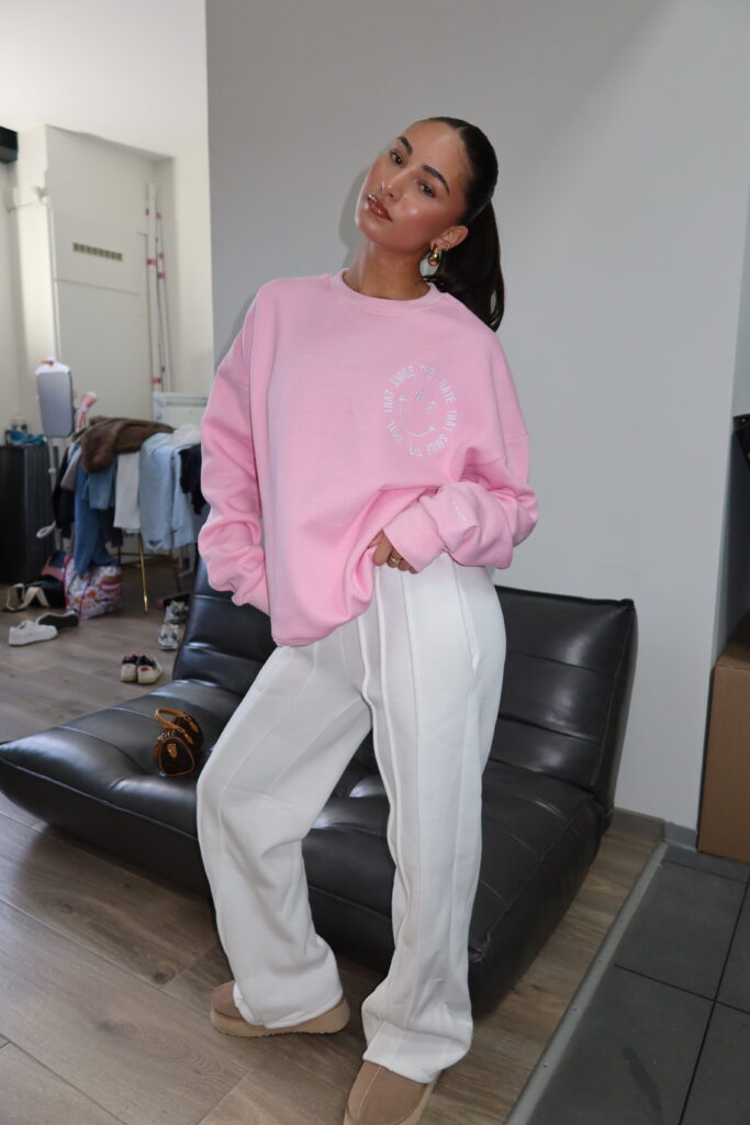 SMILE SWEATER – SS25 – PINK