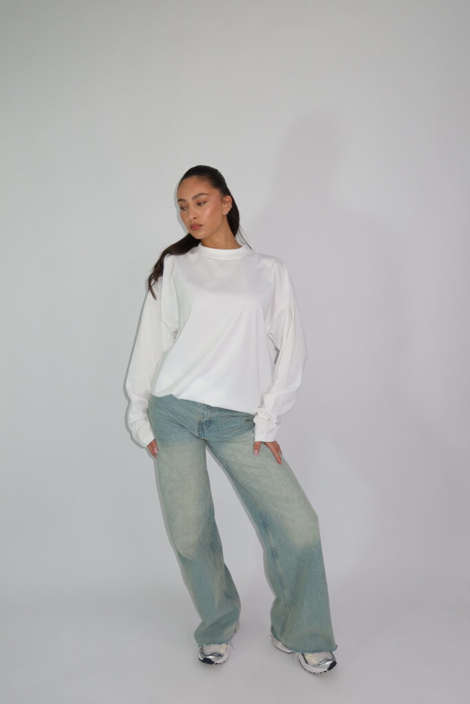 BASIC LONGSLEEVE MET ELASTIEKE BAND – WIT