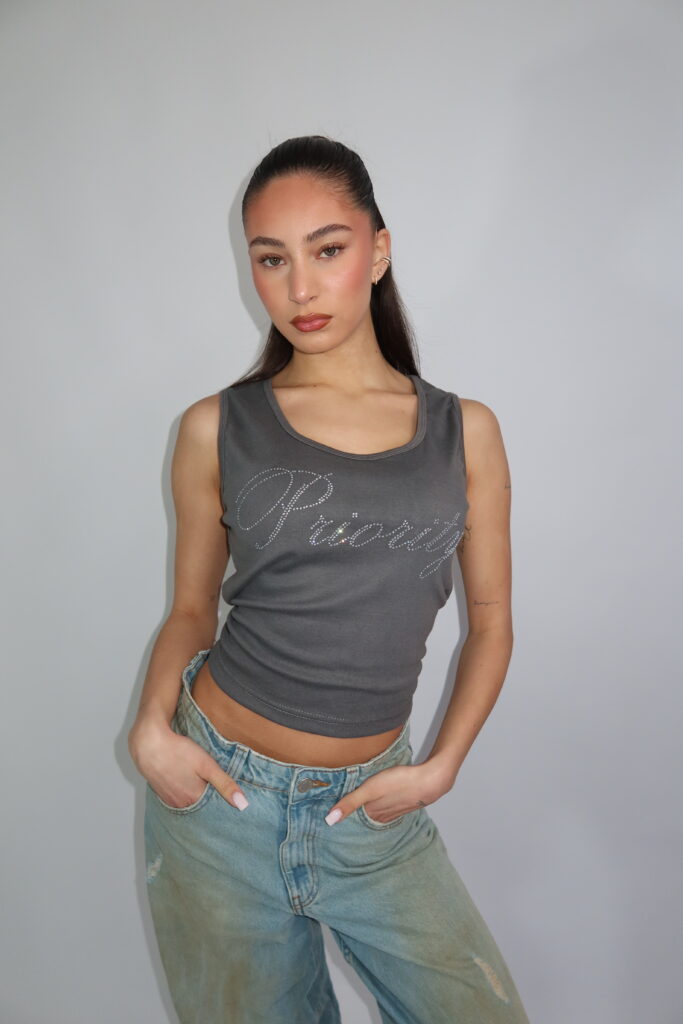 RHINESTONE TOP – GRIJS