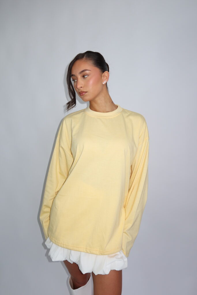 LONGSLEEVE ‘DROP YOUR SHOULDERS’ – BUTTER YELLOW