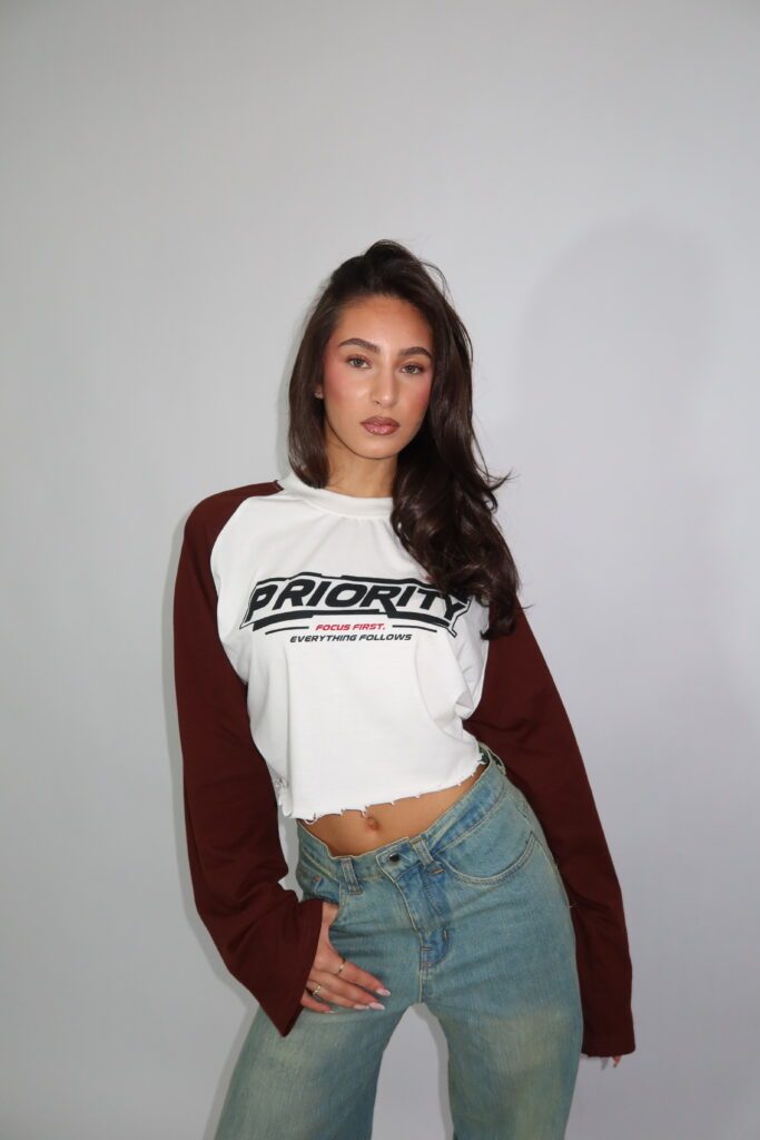 AW26 – FOCUS FIRST LONGSLEEVE – BRUIN