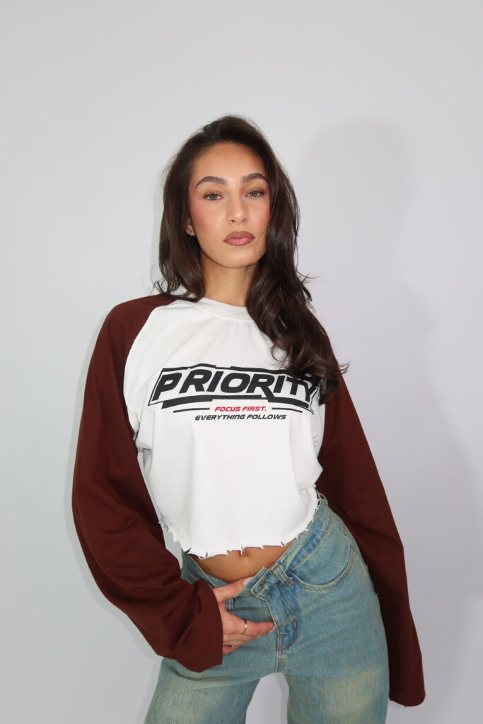 AW26 – FOCUS FIRST LONGSLEEVE – BRUIN