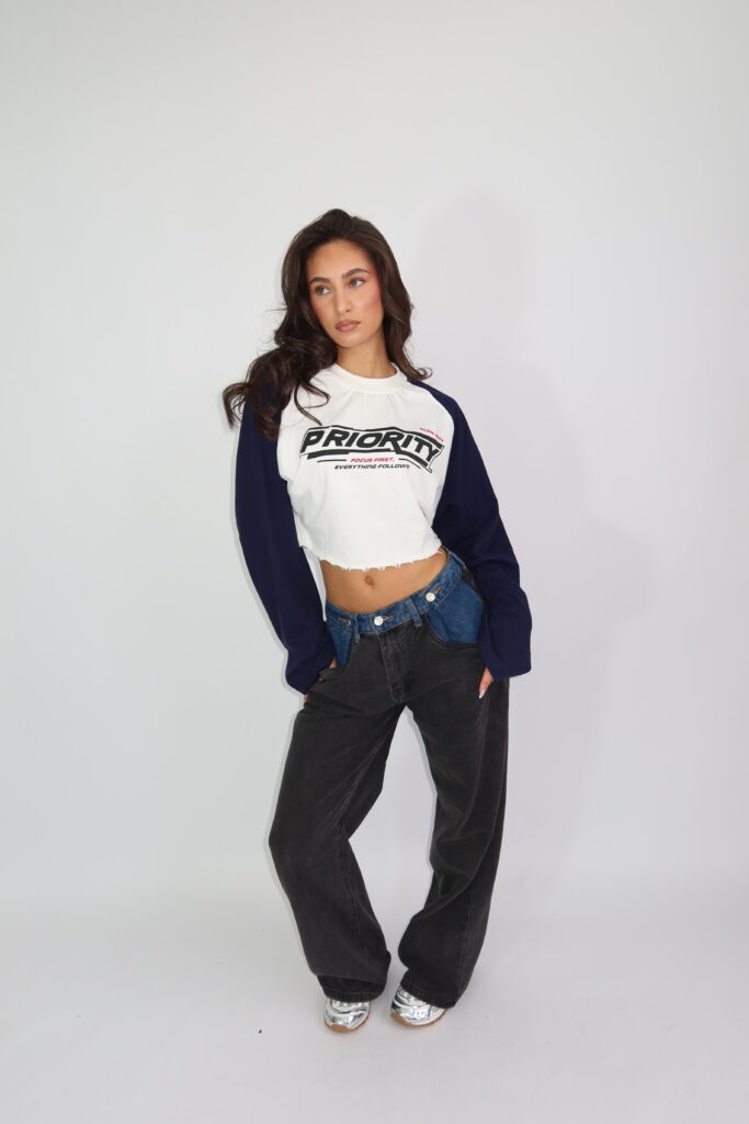 AW26 – FOCUS FIRST LONGSLEEVE – NAVY