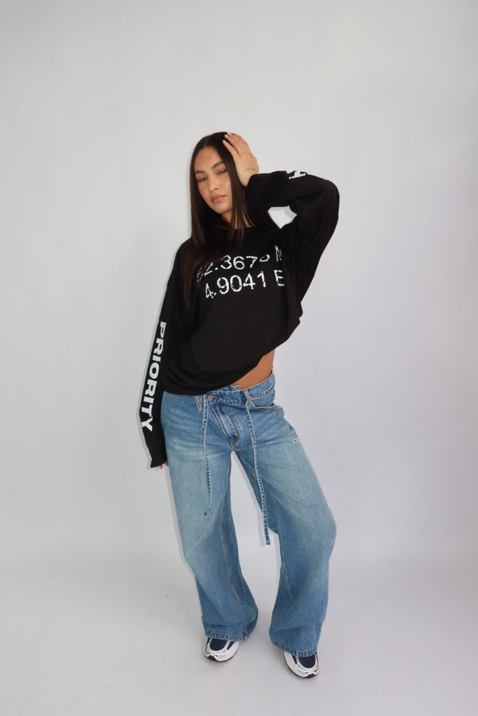 AW26 – COORDINATES LONGSLEEVE – ZWART