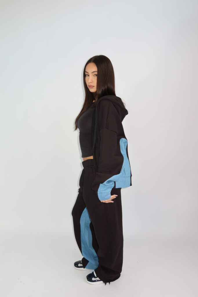 AW26 – DENIM PARTS TRACKSUIT – ZWART