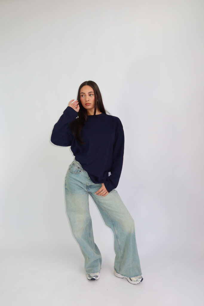 AW26 – BACKPRINT LONGSLEEVE – NAVY