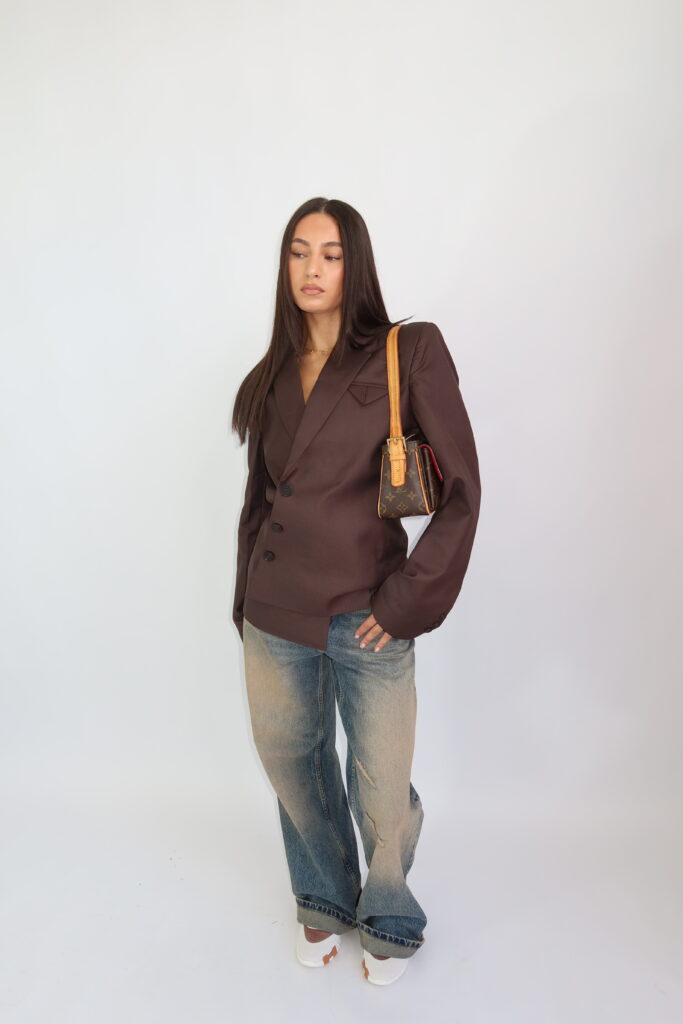 AW26 – ASYMMETRICAL BLAZER – BROWN