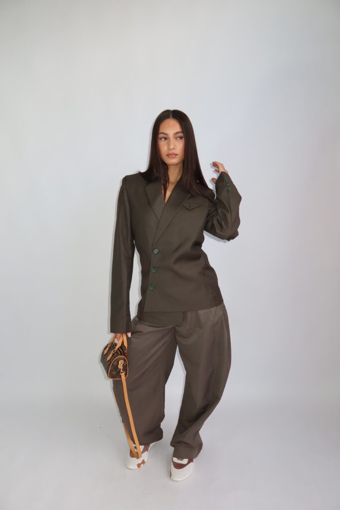 AW26 – ASYMMETRICAL BLAZER – KHAKI