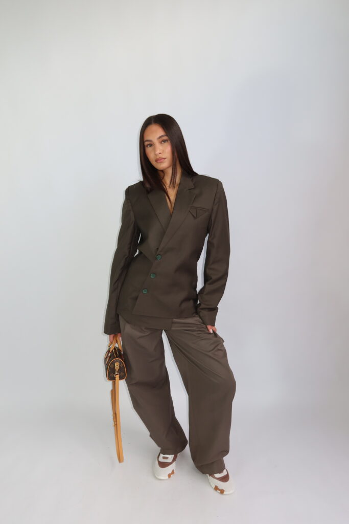 AW26 – ASYMMETRICAL BLAZER – KHAKI