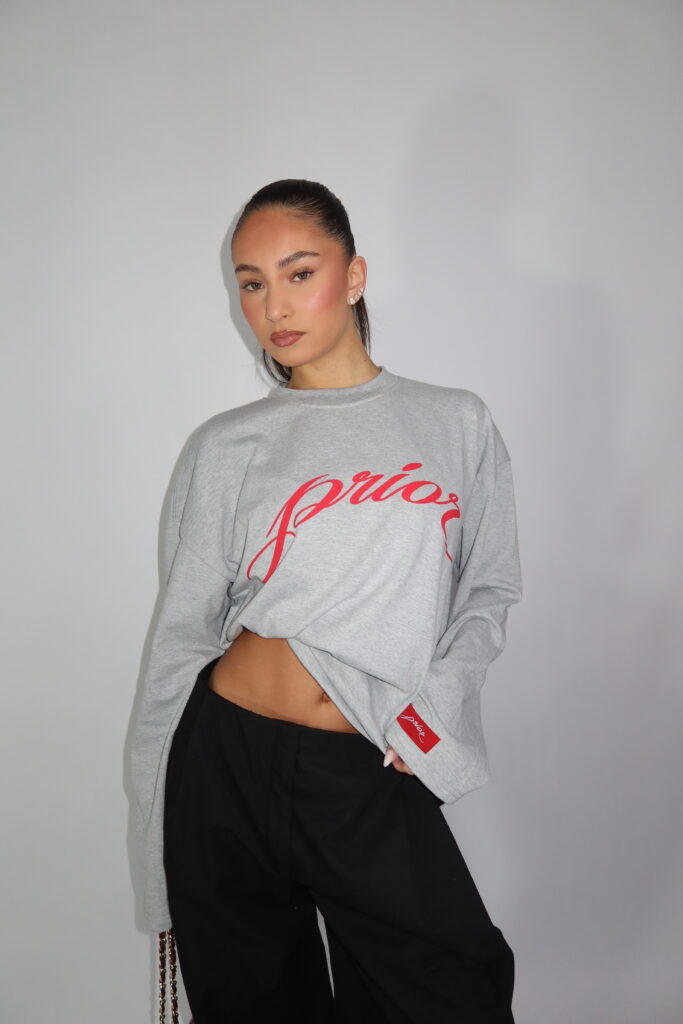 AW26 – PRIOR LONGSLEEVE RED DETAILS – MELANGE GRAY