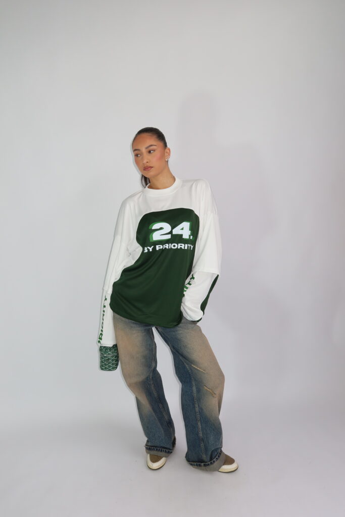 AW26 – PANELED ’24’ LONGSLEEVE – GROEN
