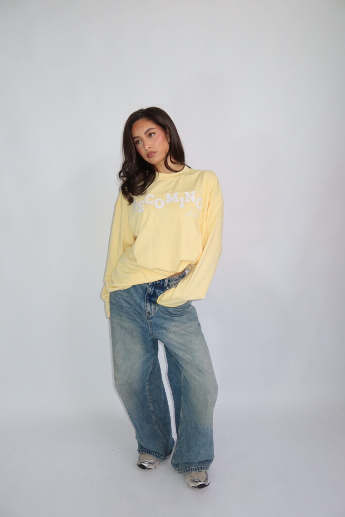 AW26 – BECOMING HER LONGSLEEVE – BUTTER YELLOW